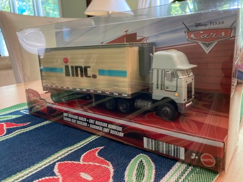 2025 Disney Pixar Cars Chet Boxxkarr Hauler