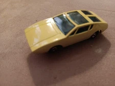 Aurora #1400 Mangusta Mongoose (1969-72) HO Slot Car W/Chassis (Yellow) Vintage 