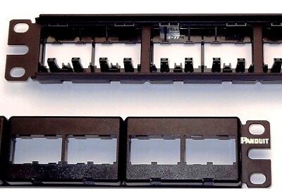 Panduit Patch Panel 24-Port Modular - 6 Removable Faceplates - 1U 