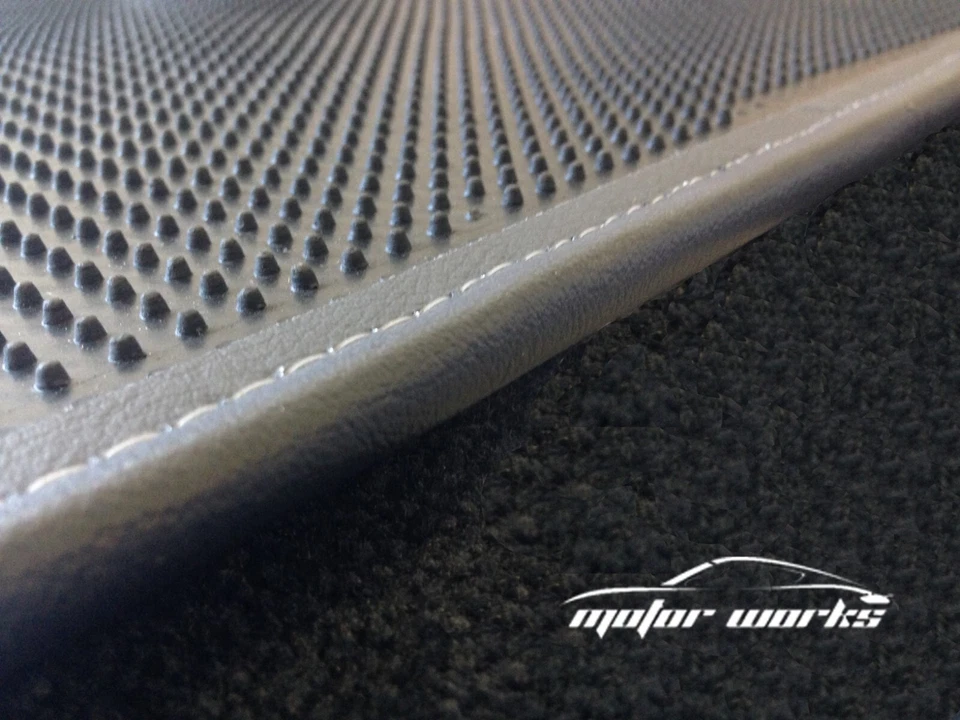 Alfombrillas Motor Works Lamborghini Aventador MÚLTIPLES Bordes Colores con Bordado Foto 2 de 4