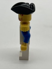 Lego PI063 Pirate Minifigure Imperial Soldier Officer 6251 6259 6276 6265 6267