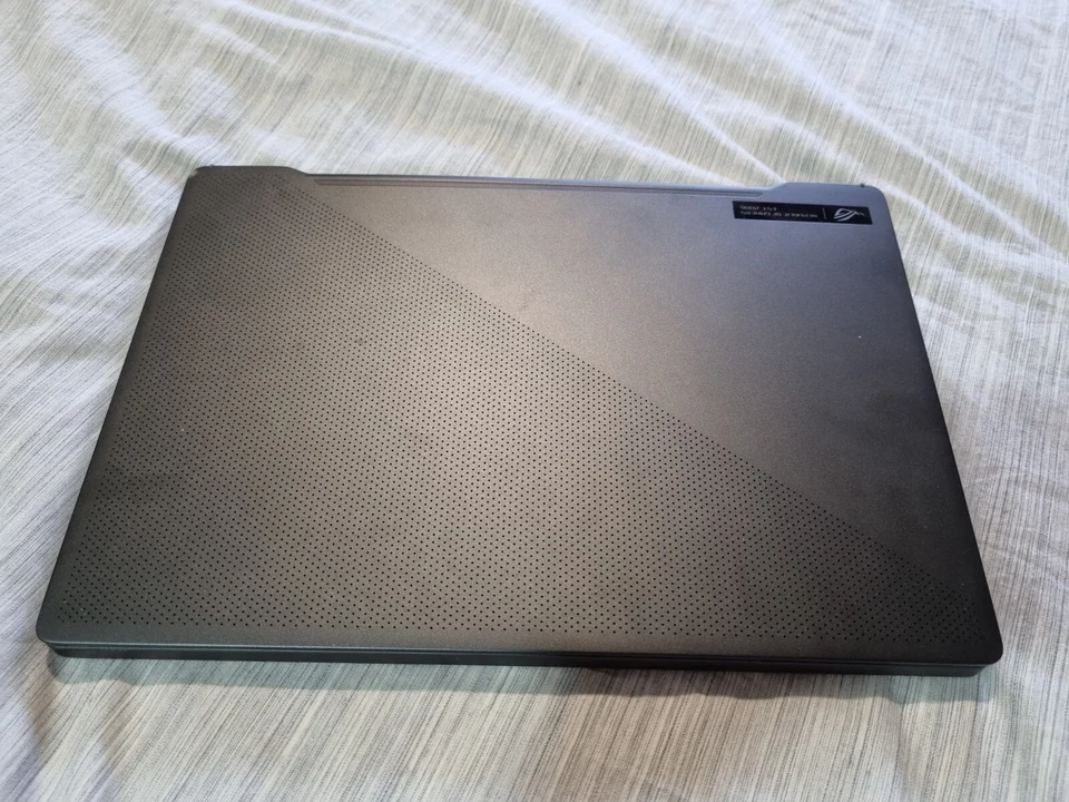 Asus rog zephyrus g14, Ryzen 9 RTX 2060 32GB Ram - Imagen 2 de 3
