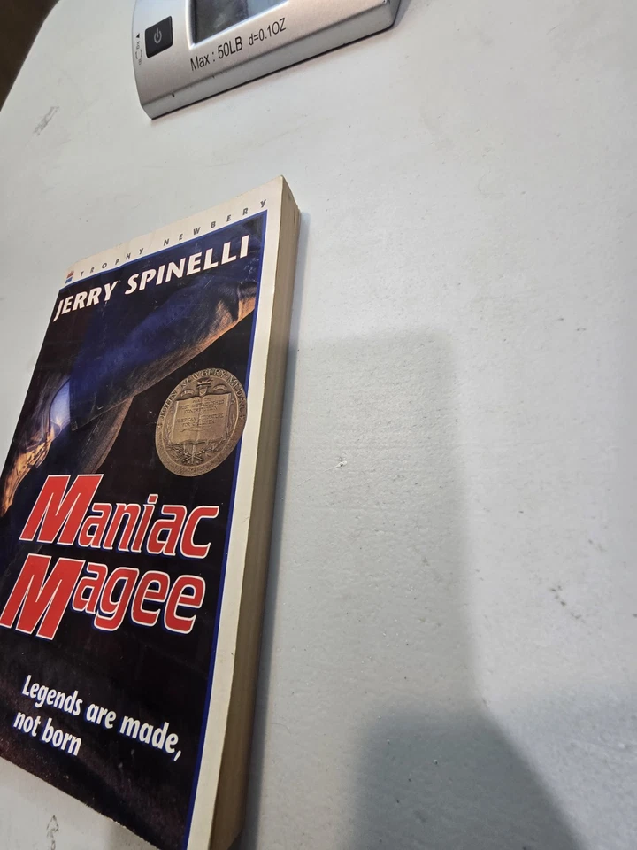 Maniac Magee By JERRY SPINELLI 1992 First Harper Trophy Edition - Image 3 of 4