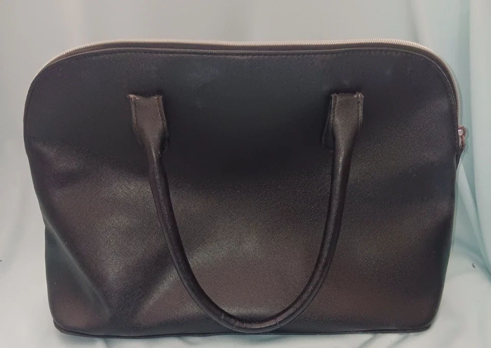 Bolso de mano Kenneth Cole Reaction de cuero negro para mujer Foto 2 de 4