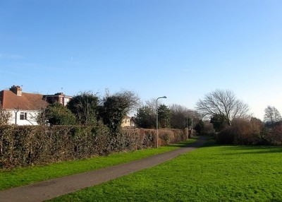 Foto 6x4 Fußweg, Knoll Erholungsgelände, Hove Richtung Südosten bis J C2017