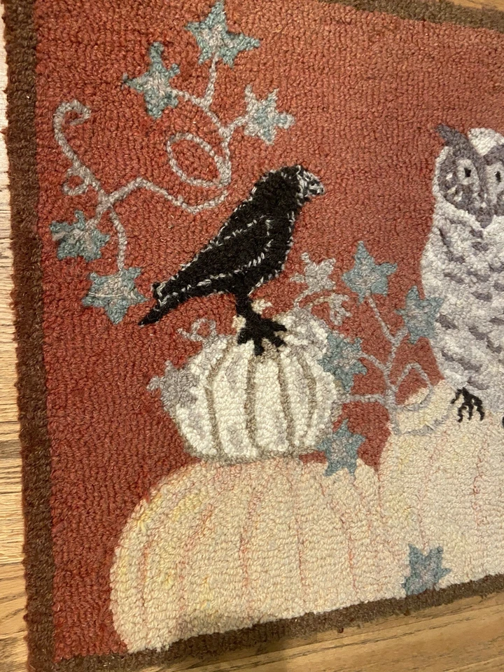 LAURA MEGROZ Hooked Wool Rug 2'x4'  Four Corners Pumpkin Patch Owl Raven 2013 - Image 3 of 4