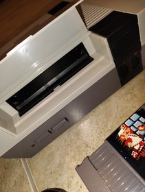 Nintendo Entertainment System Console Super Mario Duck Hunt Game  & Axesories 85