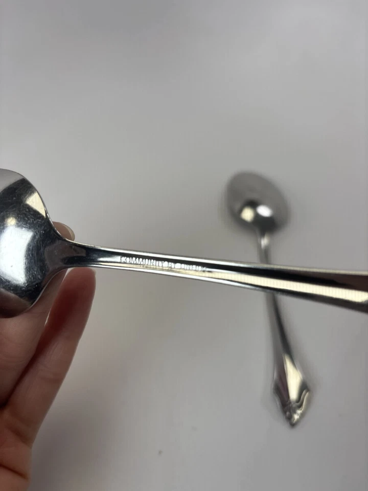 Oneida Community KENWOOD  Place/Oval Soup Spoon 7 1/4"  Glossy Stainless Set 2 - Image 3 of 3