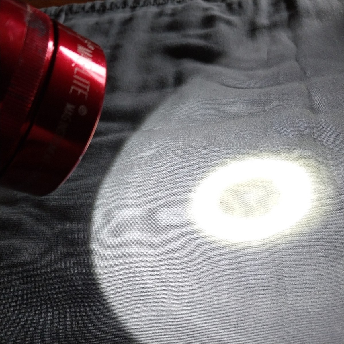ヴィンテージ コラボ　MAG-LITE マグライト アメリカ製 ダッジ　赤　単一 2 Vintage Mag-Lite Flashlights Blue Red Aluminum 17