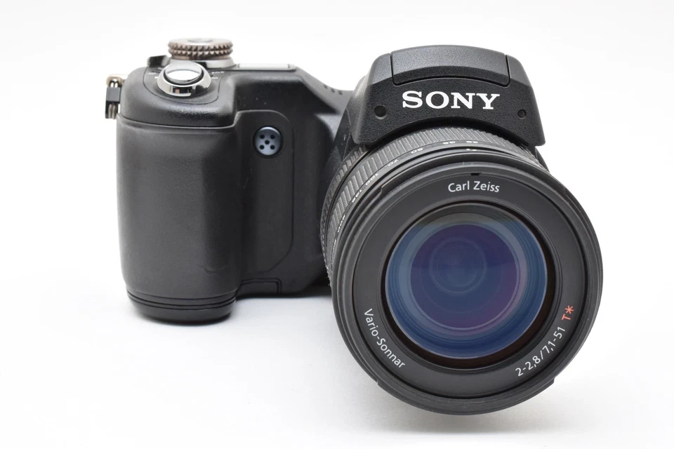 Sony Cyber-Shot DSC-F828 8.0MP Digital Camera From JAPAN [Near Mint] #2579809A - Image 3 of 4