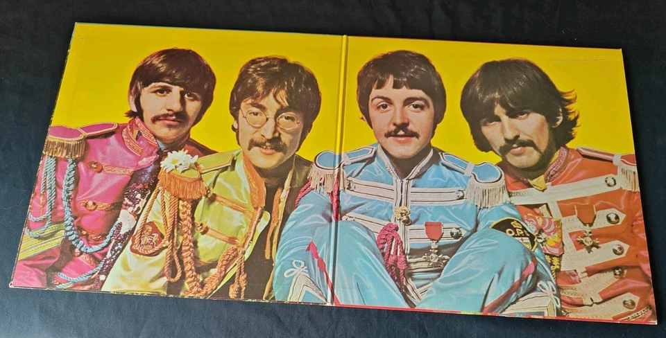 The Beatles Sgt. Pepper's Lonely Hearts Club Band · Lp · 1976, Foto 4 von 5