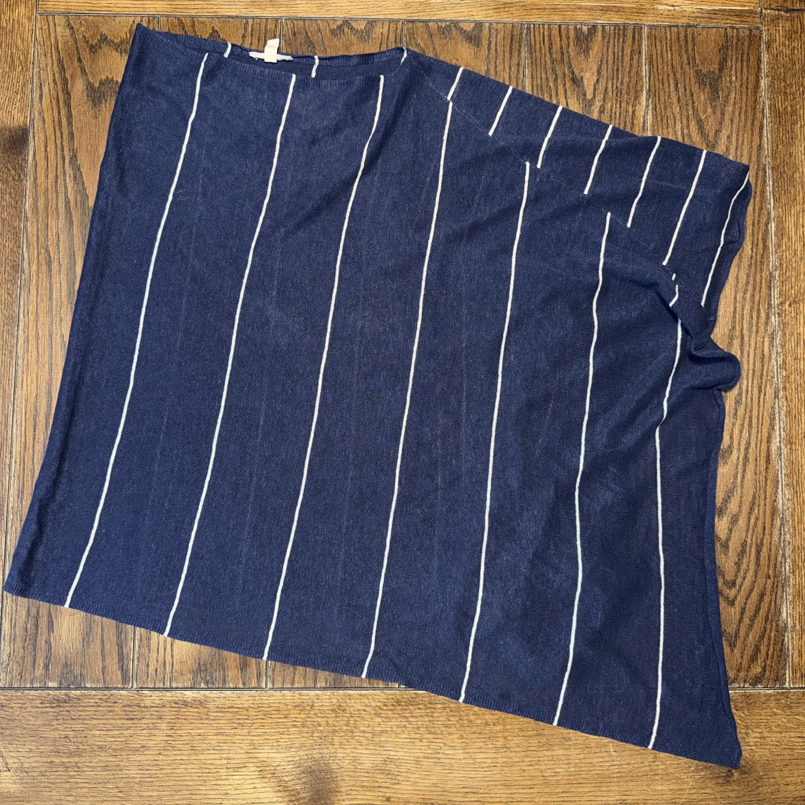 Eileen Fisher Blue White Striped Poncho One Size
Opens in a new window or tab