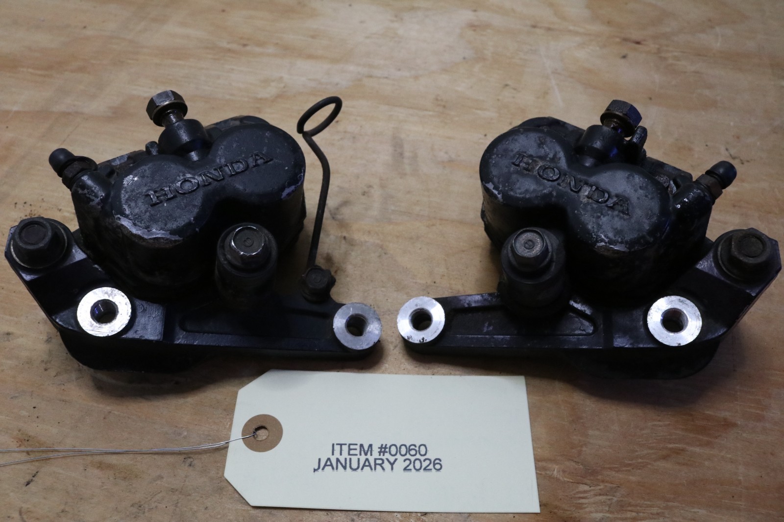 1982 Honda CB650SC Nighthawk 650 FRONT LEFT & RIGHT BRAKE CALIPER SET OEM