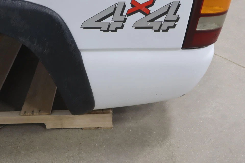 99-07 Chevy GMC 2500HD 6'6" Rust Free Pickup Truck Bed Box Summit White 50U - Image 2 of 4