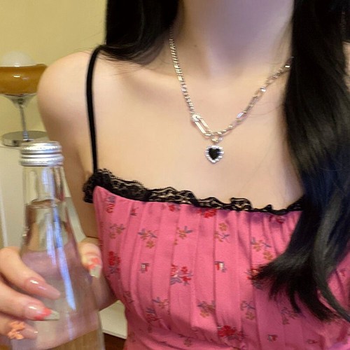 Punk Fashion Black Heart Necklace For Women Chain Heart Pendant Necklace Jewelry - Picture 4 of 6