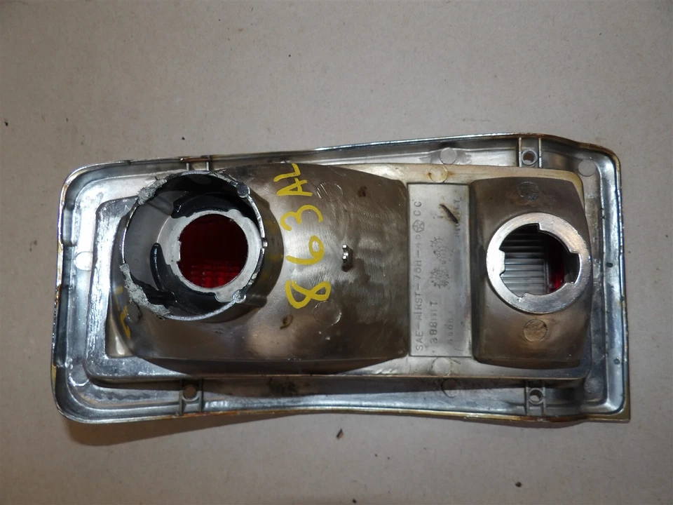 LUZ TRASERA LADO CONDUCTOR IZQUIERDA MONTAJE DODGE ASPEN 1976-1980 STATION WAGON Foto 4 de 4