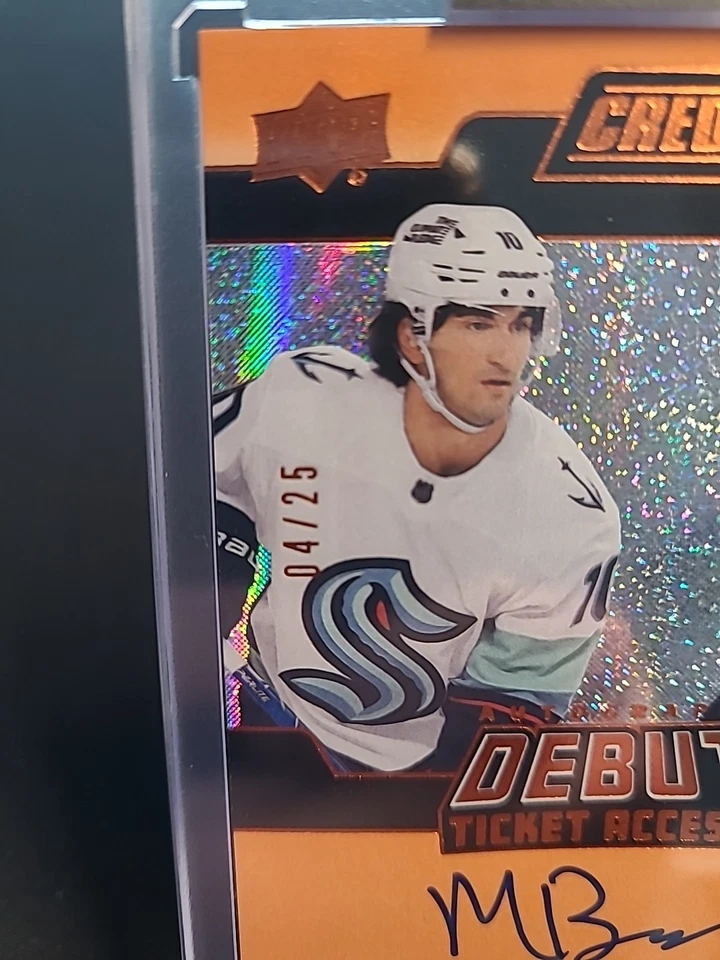 2022-23 UD Credentials Auto Debut Ticket Access #DTAA-BE RC Matty Beniers /25 - Image 3 of 3