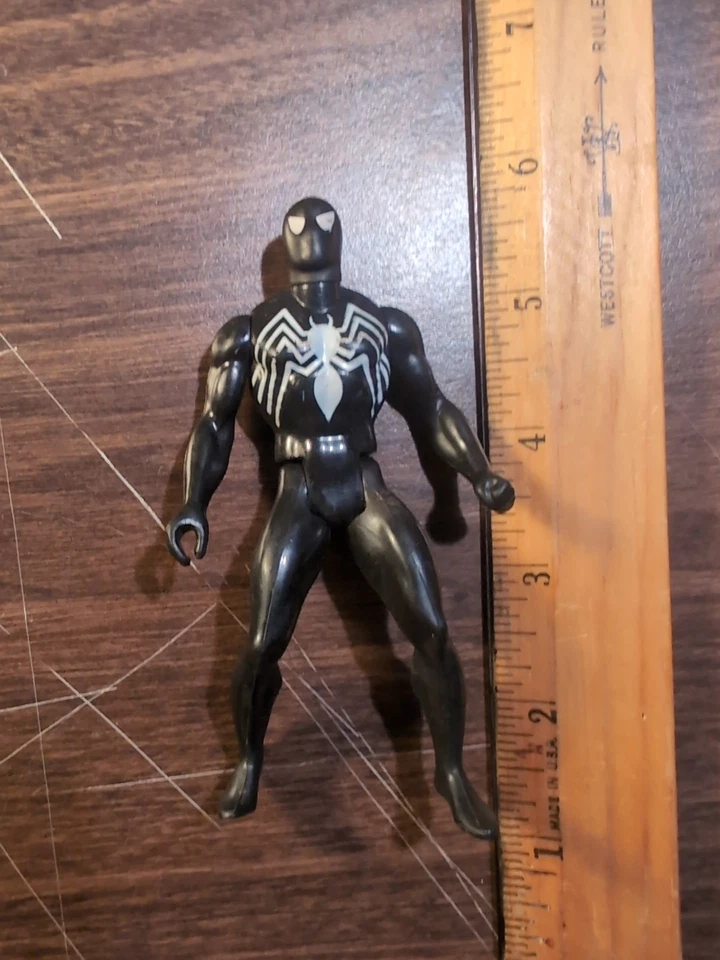 Spider Man - Black Venom Costume - Marvel Secret Wars Action Figure Mattel 1984 - Image 2 of 4