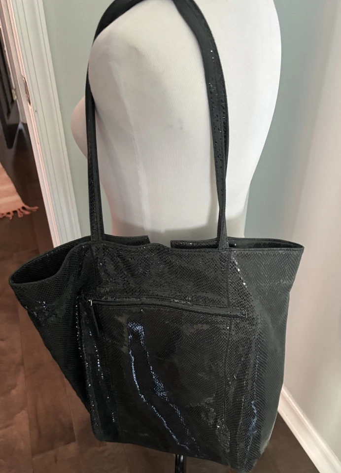 Bolso de Mano Fatto a Mano Carlos Falchi Grande Negro Repujado 14.5" x 17" Foto 4 de 4