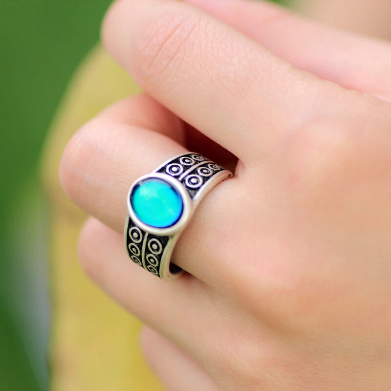 Fancy mood shop ring