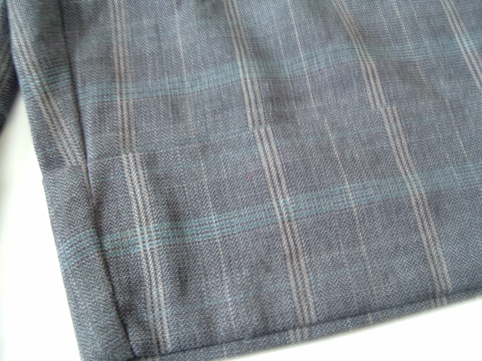 Tracy Evans 3 inch cuffed dress shorts gray plaid size 11 junior - Image 3 of 4