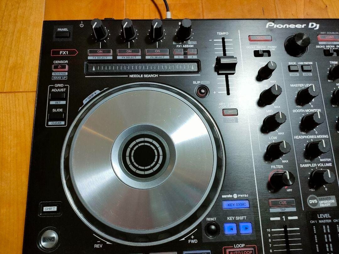 Pioneer DJ DDJ-SR2 2-Channel Performance DJ Controller Pioneer DJ DDJ-SR2 2-Channel Performance DJ Controller