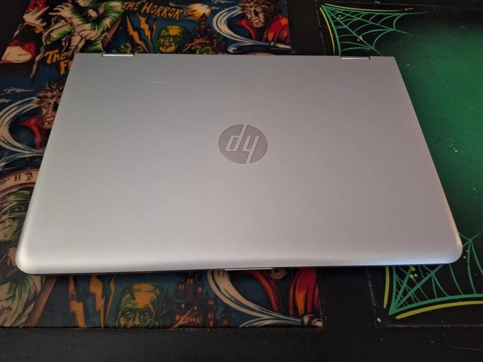 Pantalla táctil portátil HP Pavilion  Foto 2 de 2