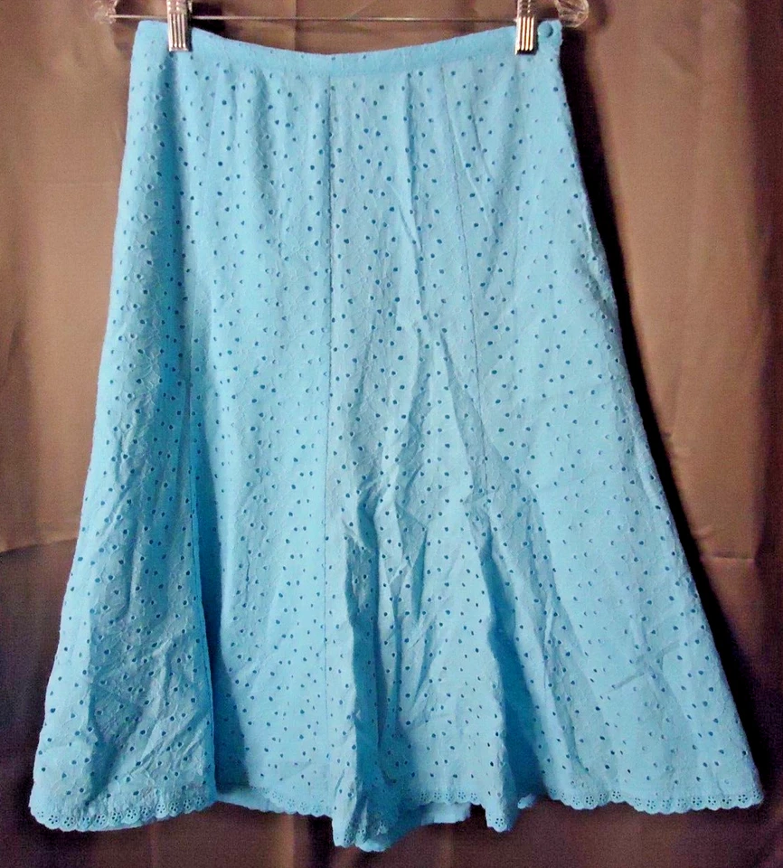 Saia feminina JM Collection Aline Eyelet tamanho 8Petite bebê azul acabamento em renda - Imagem 2 de 4