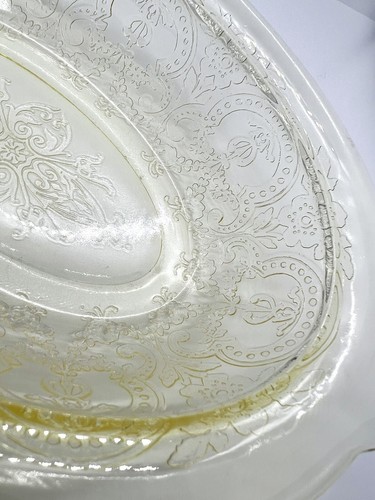 Vintage Indiana Depression Glass Yellow Oval Horseshoe Platter 10” L 7.5” W - Picture 3 of 4