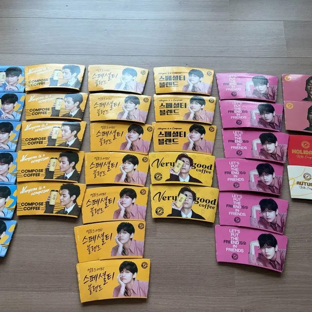 Compose V Cupholder Set of Multiple Items