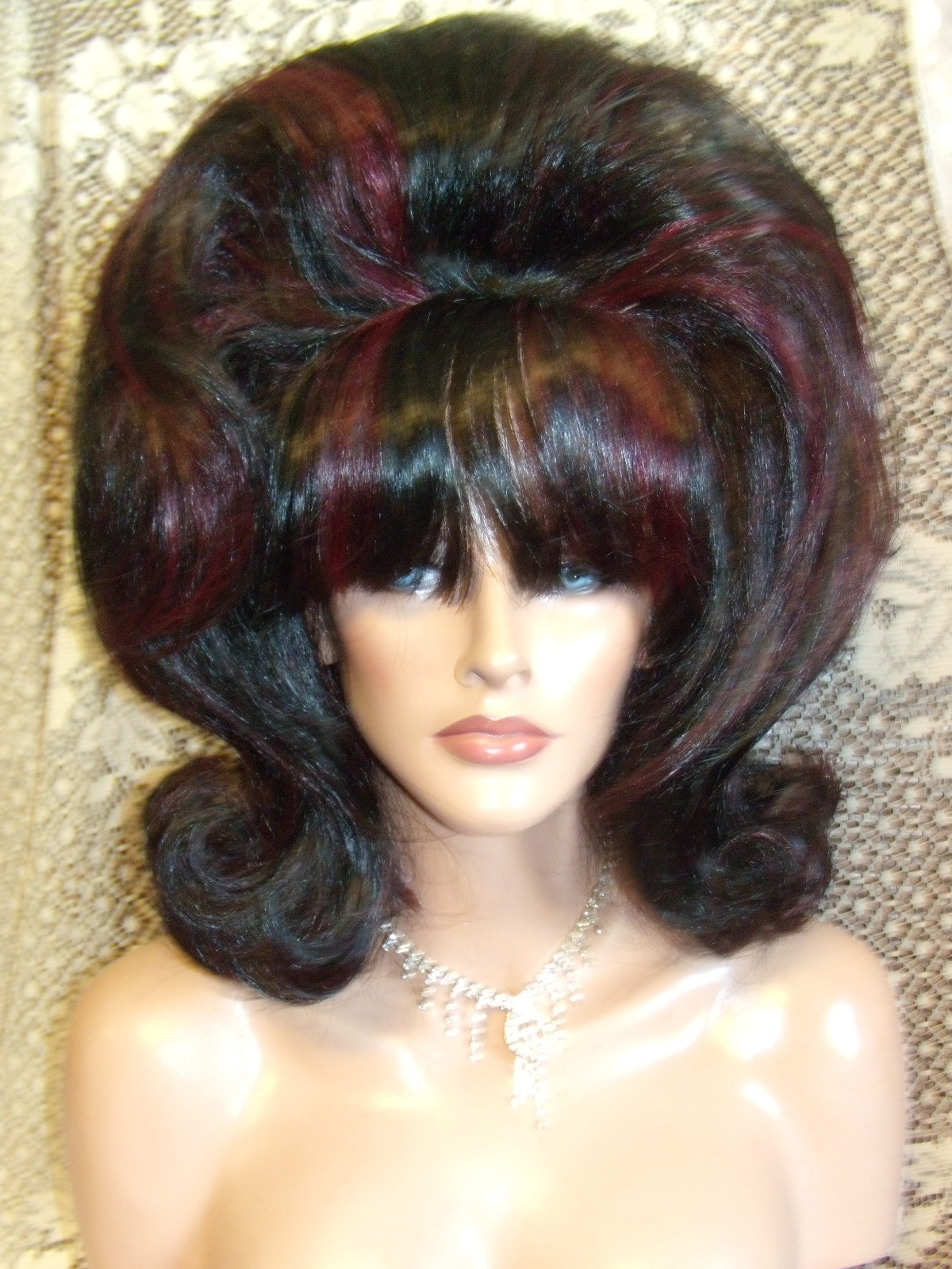 HALLOWEEN SPECIAL VEGAS GIRL WIGS PICK A COLOR THAT GIRL FLIP DRAG