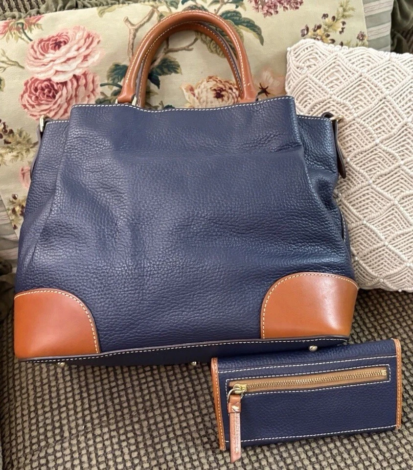 Conjunto Paquete Dooney Bourke Cuero Azul Brenna Cartera Continental Bolso sin asas Cartera Foto 2 de 4