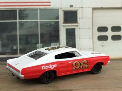 Mopar Muscle Car 383 C.I. 1966 66 Dodge Charger Race Car 1/64