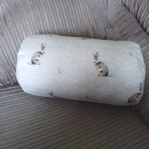 Bolster Cover Hartley Hare 18" x 8" Cylinder Cushion Cover Zip Brown Rabbits - Picture 5 of 5