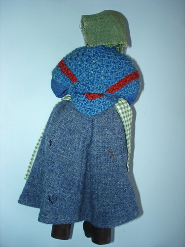 Artist Ingeborg Nielsen 10" Cloth Cultural Lady Doll Denmark 1940s--60s - Picture 3 of 14