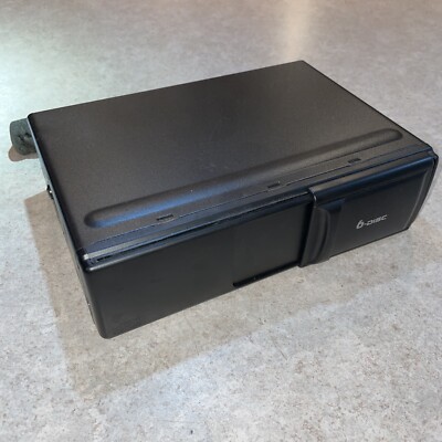 1998 2004 Audi A6 Avant S6 RS6   6 DISC CD CHANGER w/ CARTRIDGE   4B0 035 111 X