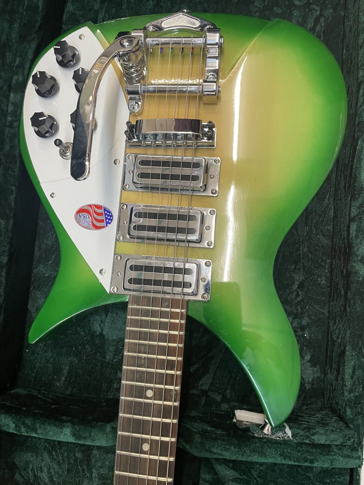 rickenbacker guitar with Case (replica?) | eBay