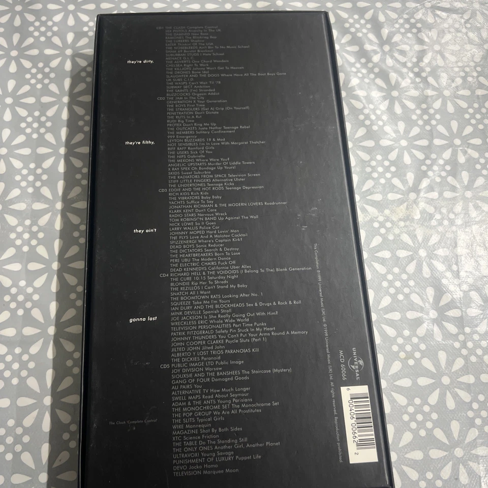 1234 PUNK and NEW WAVE 1976-1979.      Universal 5 cd collection Foto 3 de 4