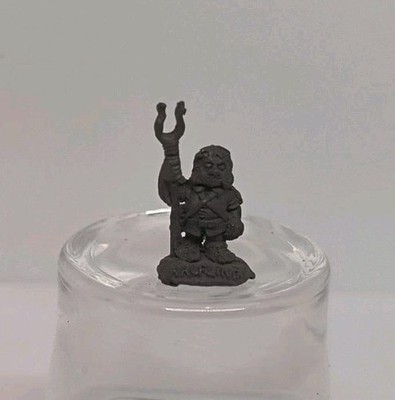 Citadel Halfling Hobbit Villager Games Workshop 80s Warhammer