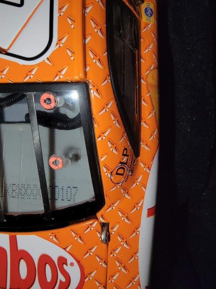 2009 Kyle Busch #18 Combos AUTOGRAFADOS - 1/24ª ELITE - BERÇO Camry DIN #107 - Imagem 4 de 4