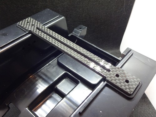 UKMonsters Clodbuster Lager Chassis Carbon Streben (Paar)