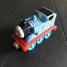 Thomas  Friends Thomas 2002 Take N Play Along Train Tank Engine Diecast Metal