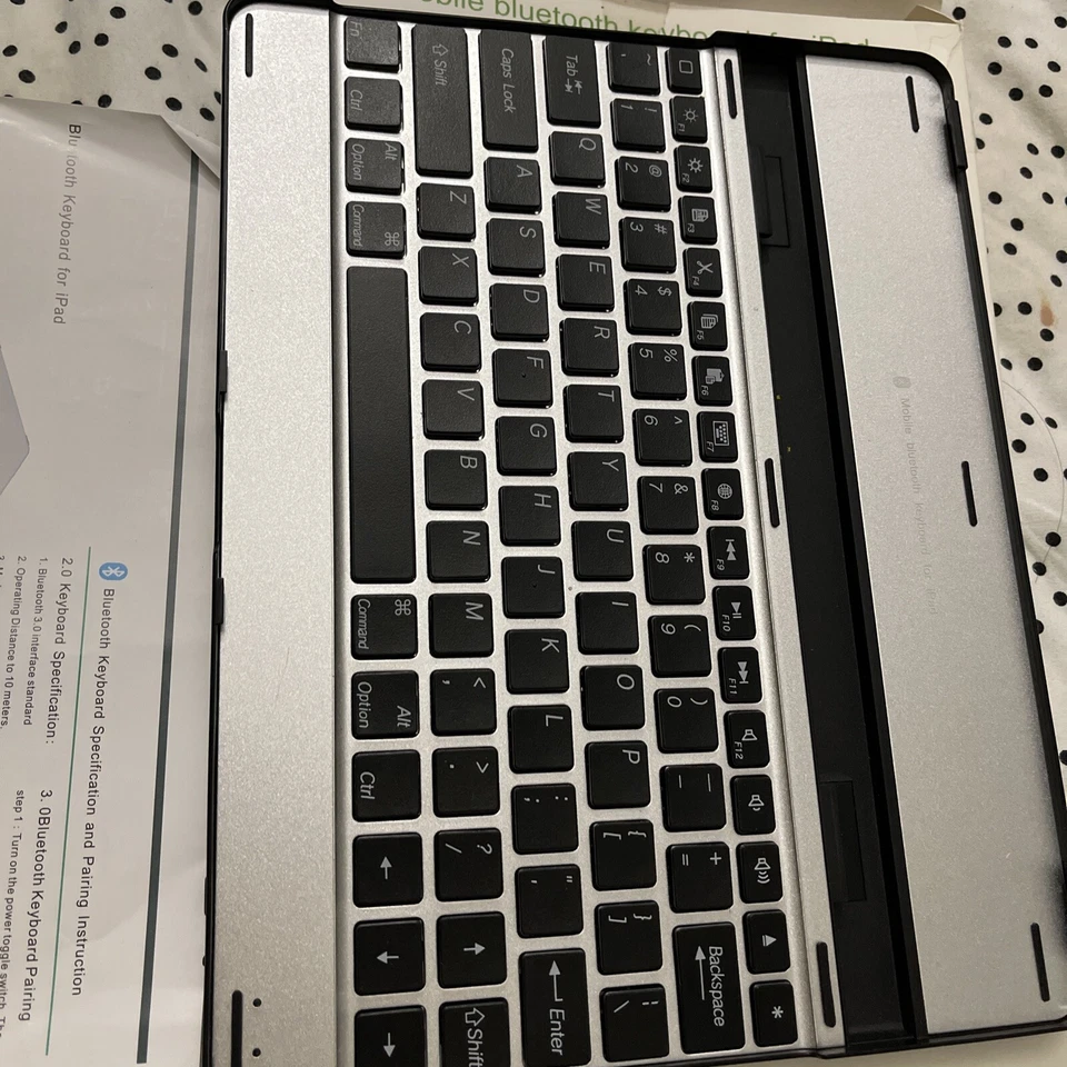 "Funda ultra delgada con teclado Bluetooth móvil para Apple iPad de 9,7"" - Gris" Foto 2 de 4