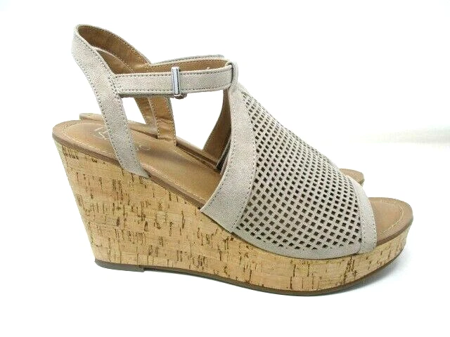 Franco sarto canyon wedge best sale sandal