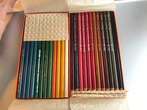 Rare ancienne boite de crayons Koh I Noor Hardtmuth Studio Box 913 TBE - Picture 5 of 5