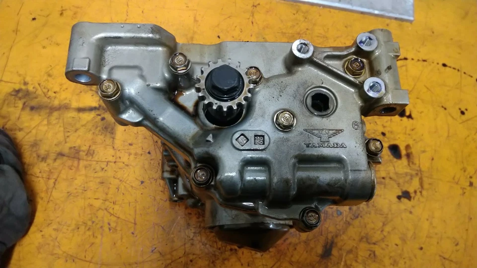 HONDA CIVIC MK7 2.0 PETROL K20A3 BALANCE SHAFT OIL PUMP 2001-2005 - Image 4 of 4