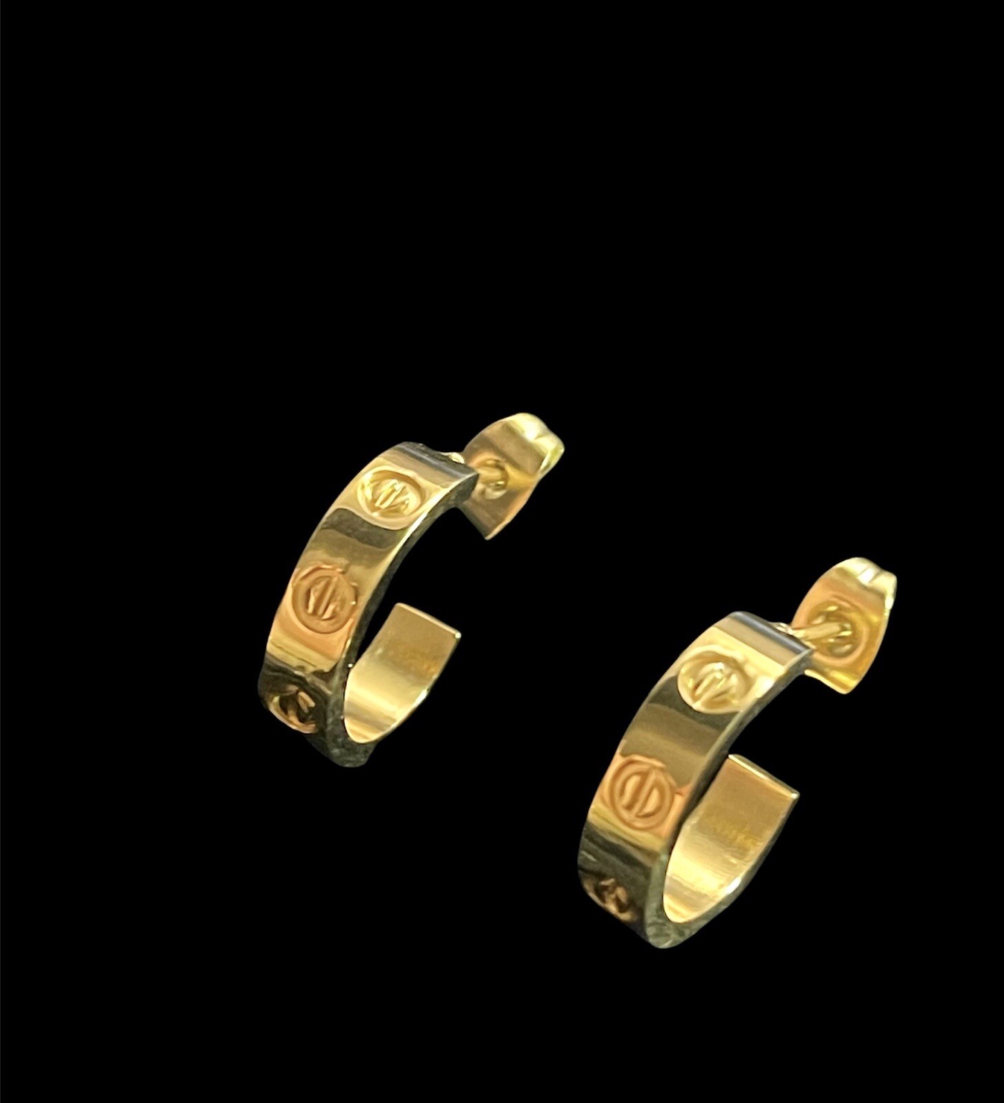 Elegant dangle earrings for women with sparkling crystals-image