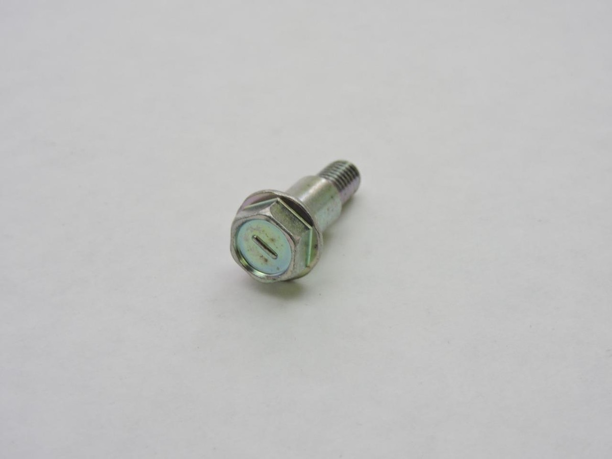 90109-06798 NOS Yamaha Handle Switch Bolt TW200 PW80 BW200