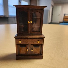 Concord Miniatures Dollhouse China Cabinet Furniture Vintage 1:12 Dining
