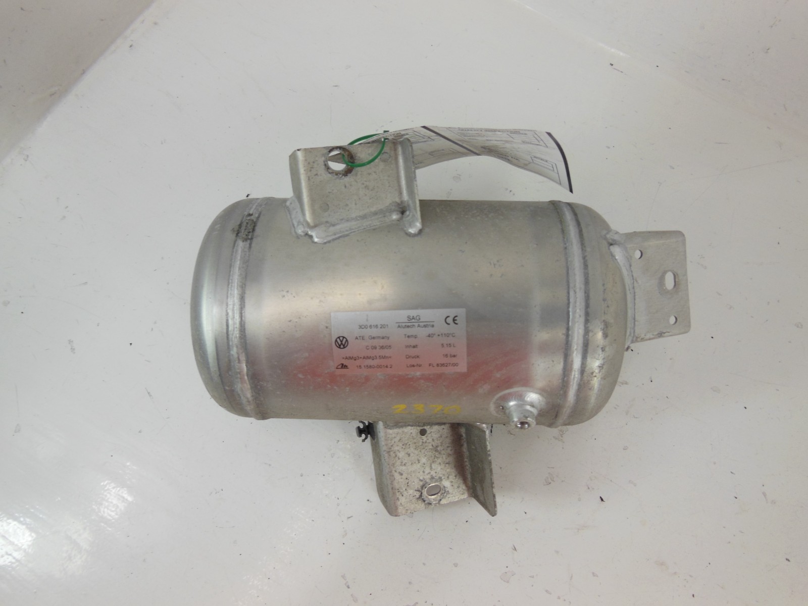 2006 Bentley Continental Flying Spur Air Suspension Accumulator Tank OEM 53K